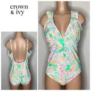 New Crown & Ivy paisley one piece. The neck with ruffle trim. XXL Retails $98
